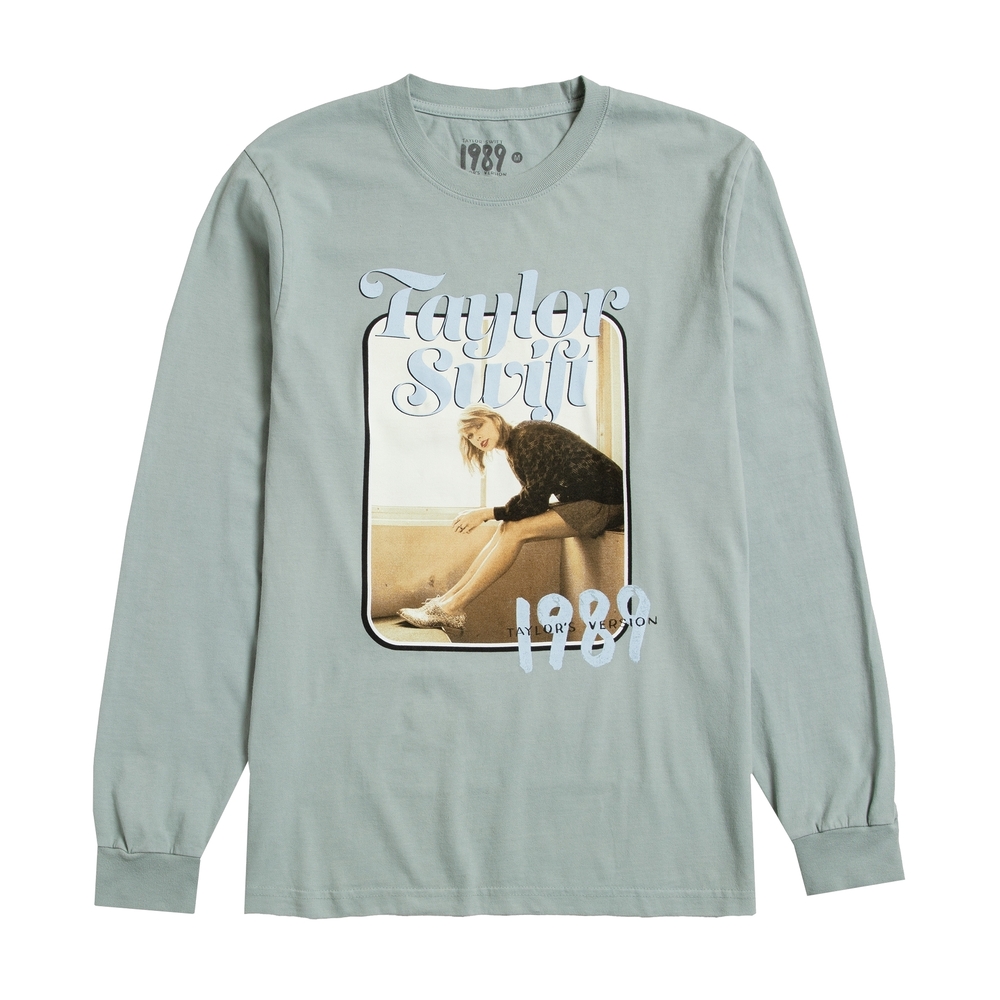 Taylor Swift 1989 Graphic Tee in Olive